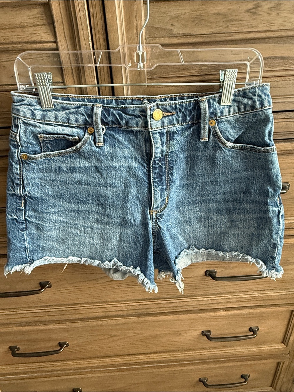 Universal Threads , medium wash denim jeans shorts size 8